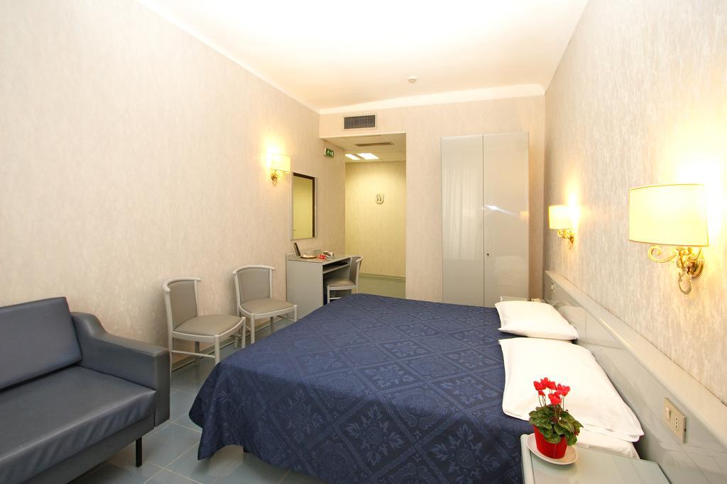 Hotel Roma Trieste Exterior photo